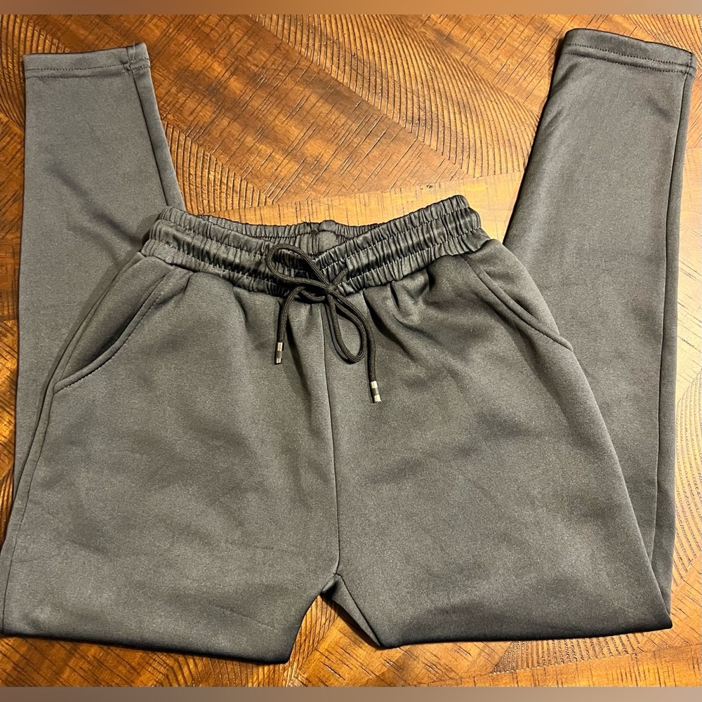 NWOT. Leggings Park Gray Jogger Pants